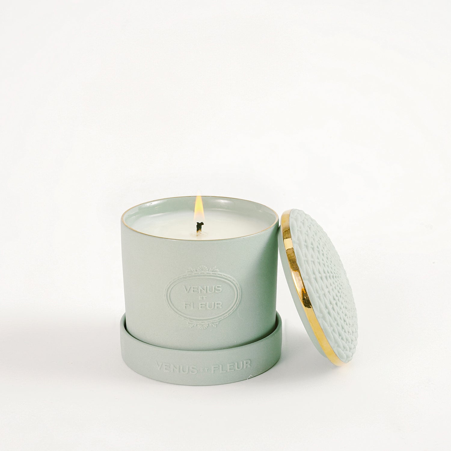 VENUS-ET-FLEUR-MOTHERS-DAY-2025-CANDLE-MACRO-2_379be599-4b5d-4732-8371-7ed035a289ad-1.jpg