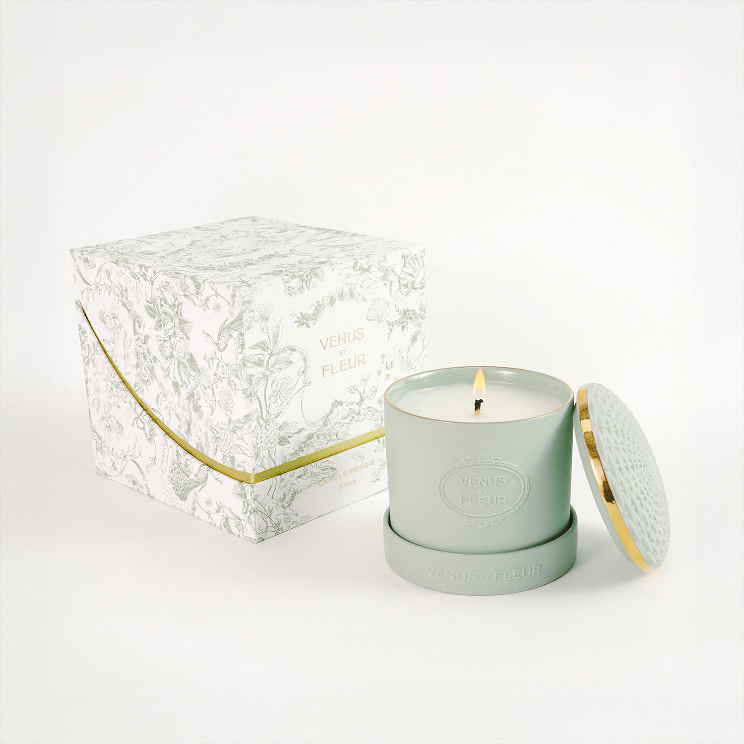 VENUS-ET-FLEUR-MOTHERS-DAY-2025-CANDLE-MACRO-3_2d05fc99-c5ff-4b16-b772-00fe88028fca-1.jpg
